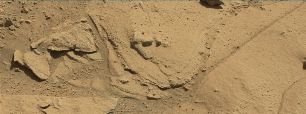 NASA's Mars rover Curiosity acquired this image using its Mast Camera (Mastcam) on Sol 609